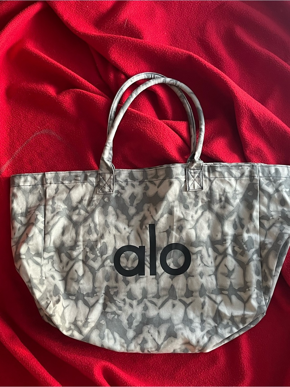ALO Yoga Gray and White Tie-Dye Canvas Tote